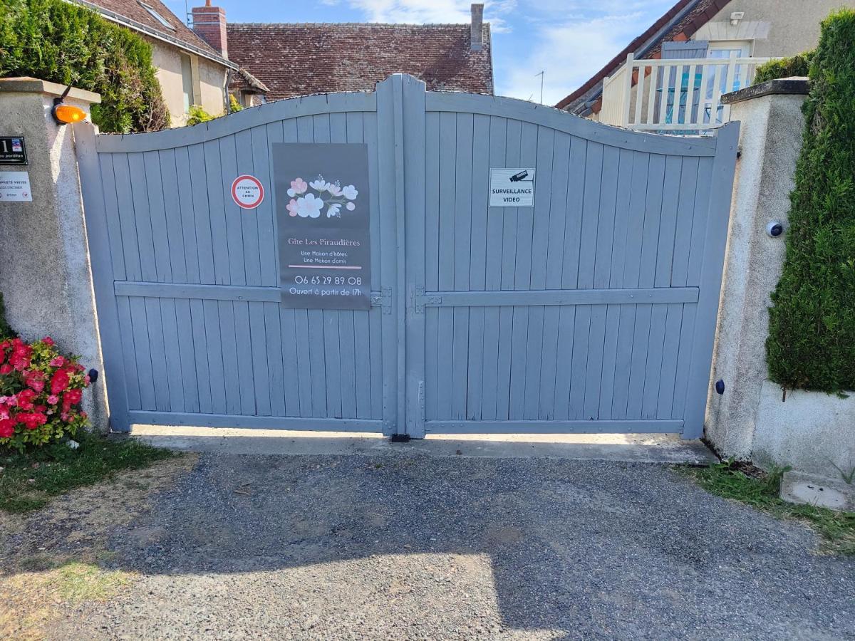 Gite Les Piraudieres Noyant-de-Touraine Buitenkant foto
